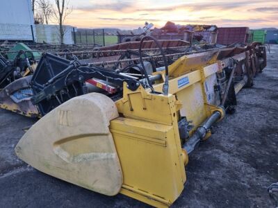 2015 New Holland 30G Combine Header