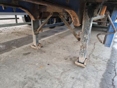 1994 Fruehauf Triaxle Curtainside Trailer - 5