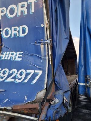 1994 Fruehauf Triaxle Curtainside Trailer - 10