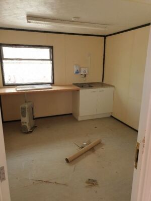 32' x 10' Jack Leg Site Office - 4