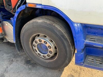 2002 DAF CF75310 6x2 Crane Beavertail - 15