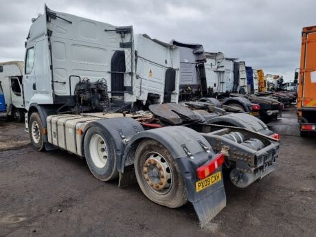 2009 Renault Premium 6x2 Rear Lift Tractor Unit