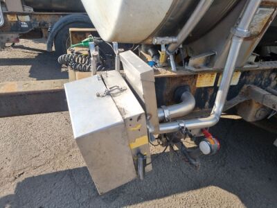 2005 Magyar Triaxle Drawbar Stainless Steel Milk Tanker Trailer - 2