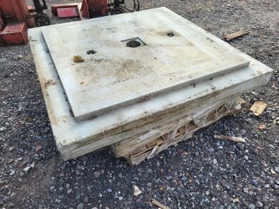 6x  Pallets of Drainage / Manhole Formers - 4