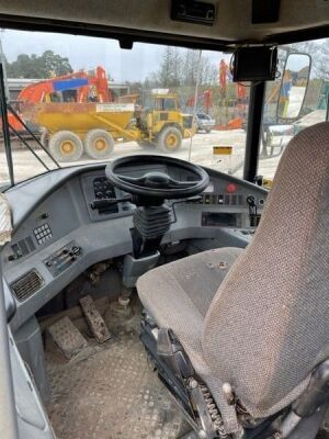 2008 Volvo A25E Dump Truck - 14