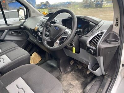 2015 Ford Transit Custom 290 LTD E-Tech Van - 5