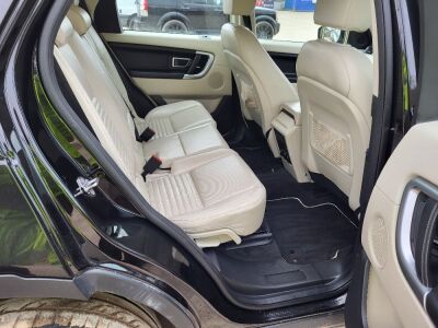 2017 Land Rover Discovery Sport Luxury HSE TD4 - 9