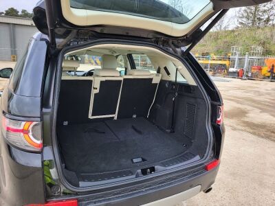 2017 Land Rover Discovery Sport Luxury HSE TD4 - 12