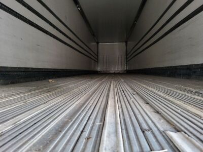 2002 Montracon Triaxle Alloy Floor Box Trailer - 8