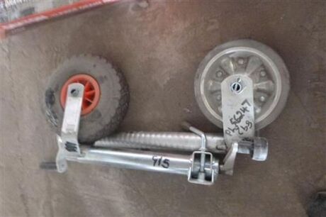 2 x Standard Jockey Wheels