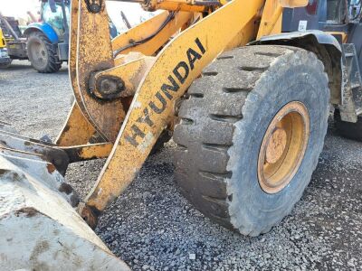 2011 Hyundai HL740-9 Wheeled Loader - 4