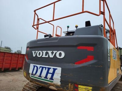 2018 Volvo EC220EL Excavator - 4