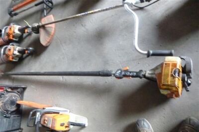 Stihl HT75 Long Reach Chain Pole Saw - 2