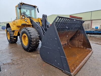 Volvo L120E Loading Shovel - 3