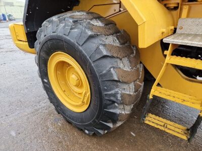Volvo L120E Loading Shovel - 9