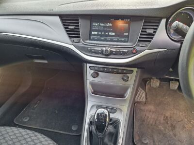 2017 Vauxhall Astra CDTI 5 Door Car - 15