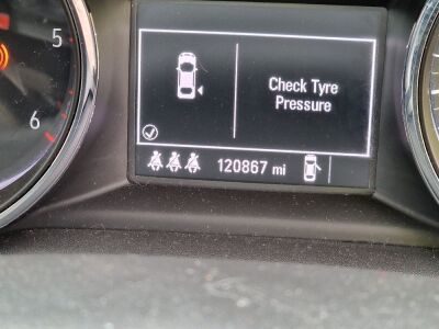 2017 Vauxhall Astra CDTI 5 Door Car - 17