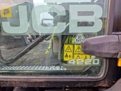 2019 JCB 4220 Fastrac - 8