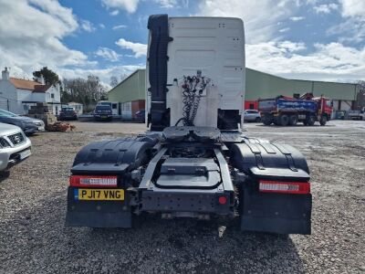 2017 Volvo FH460 6x2 Mini Mid Lift Tractor Unit - 5
