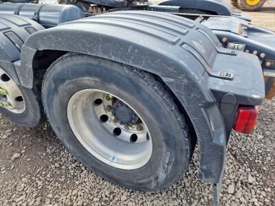 2017 Volvo FH460 6x2 Mini Mid Lift Tractor Unit - 21