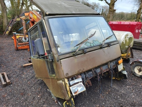 Mercedes 814 & Ford Cargo Cabs