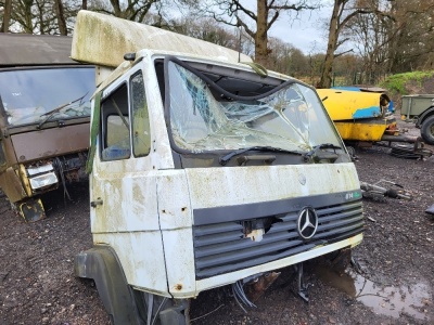 Mercedes 814 & Ford Cargo Cabs - 5