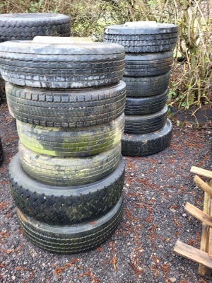 Quantity of Misc Rims & Tyres - 4