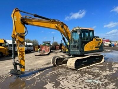 2018 Hyundai HX140L Excavator