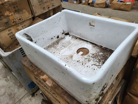 9 x Size 6 Belfast Sinks