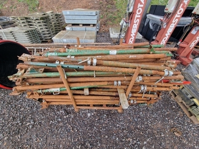 Quantity of Acro Props & Steel Stillage