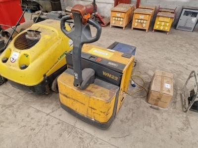 Boss WN 22 Electric Pallet Truck - 3