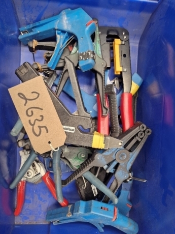 1 x Box of Assorted Pliers