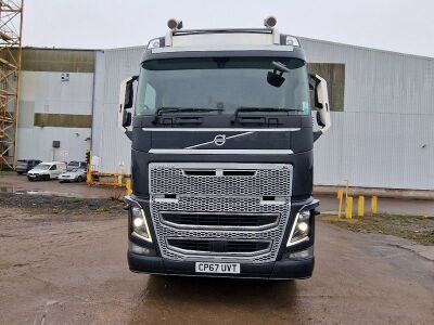 2017 Volvo FH16 750 Globetrotter Rear Lift Tractor Unit - 2