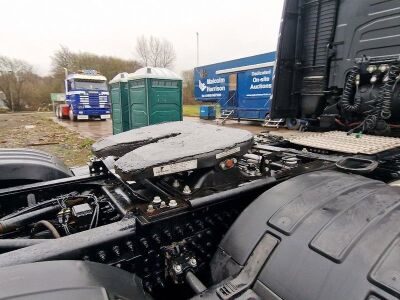 2017 Volvo FH16 750 Globetrotter Rear Lift Tractor Unit - 18