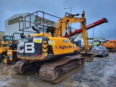 2018 JCB JS131LC Excavator