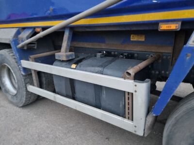2018 Renault C430 Comfort 8x4 Steel Body Tipper - 9