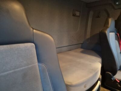 2018 Renault C430 Comfort 8x4 Steel Body Tipper - 12