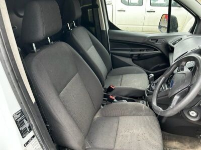 2016 Ford Transit Connect 200 Van - 9