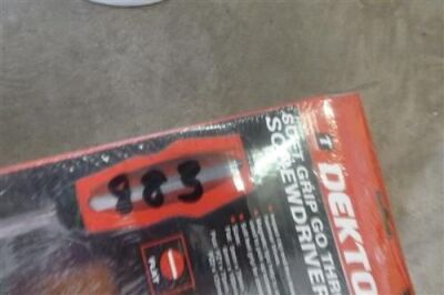 2 x Screw Driver Sets  - 2