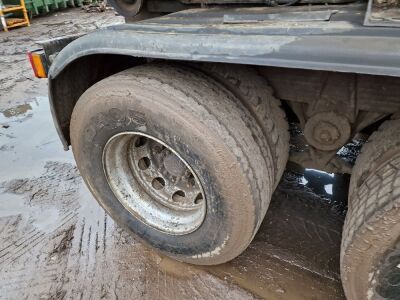 2009 Volvo FM380 8x4 Hook Loader - 17