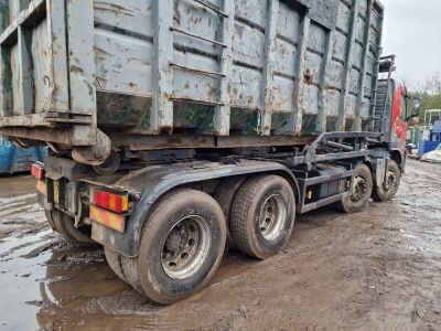 2009 Volvo FM380 8x4 Hook Loader - 18