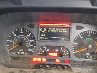 2005 Mercedes 815 4x2 Tilt & Slide - 12