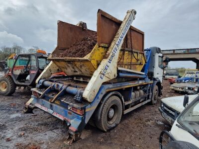 2013 Mercedes Axor Telescopic Skip Loader - 3