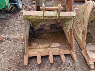 Geith 4ft Digging Bucket 65mm Pins