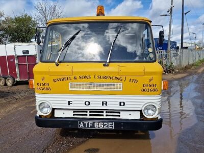 1967 Ford D750 Series 4x2 Dropside Tipper - 2