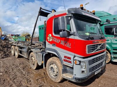 2009 Volvo FM380 8x4 Hook Loader