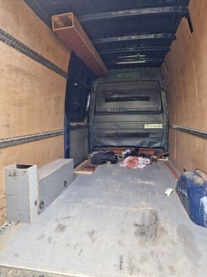 2015 VW MWB Crafter Van - 8