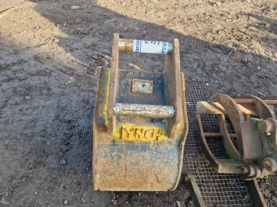 Strickland 18” Digging Bucket 50mm Pins - 4