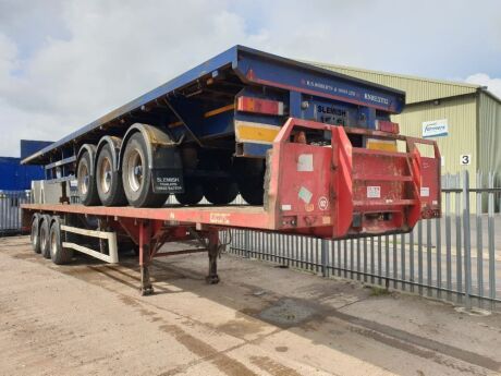 2006 Dennison Triaxle 45 - 71ft Extendable Flat Trailer