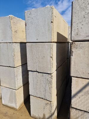 4x Concrete Lego Blocks - 2